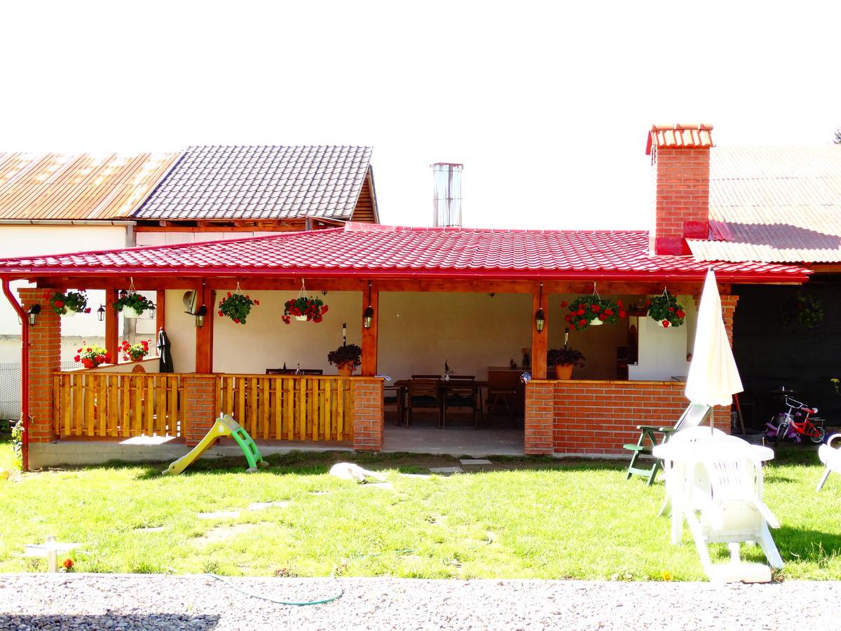 Pensiunea Casa Elena Corbeni Exterior foto
